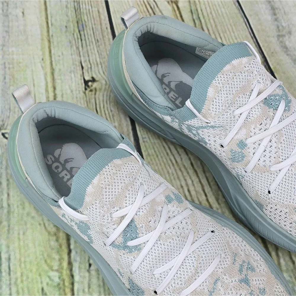 Sorel Explorer Blitz Stride Sneakers Womens 8.5 Blue‎ White Knit Walking Comfort
